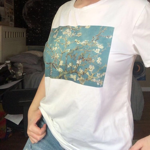 artsy oil painting top! - Picture 2 of 5